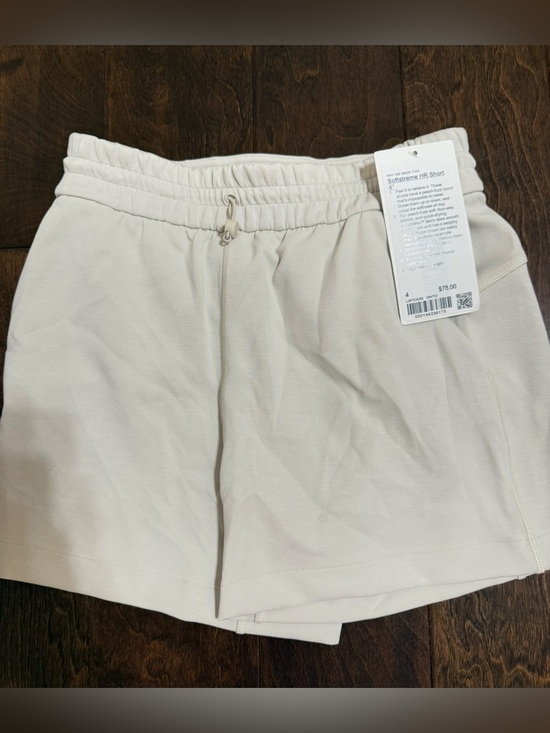 lululemon athletica Pants - NWT Lululemon Softstreme High-Rise Short 4" White Opal size 4